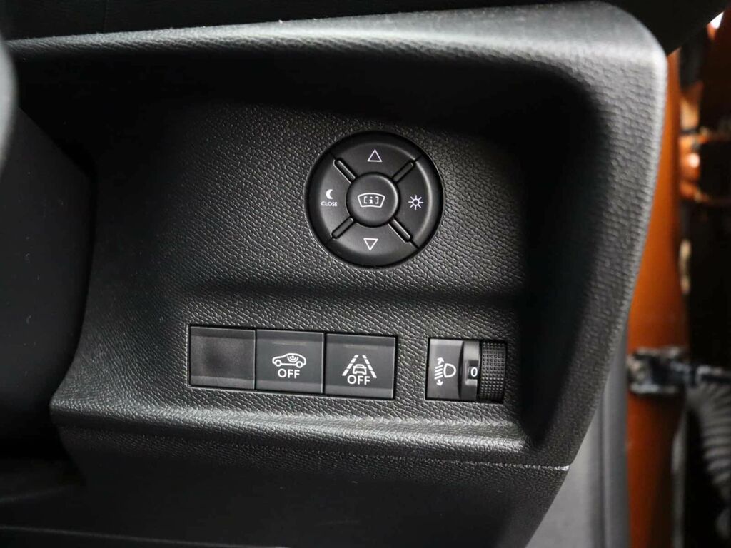 Citroen C4 1.2 Puretech Shine Plus Eat8 Euro 6 Ss Black #24