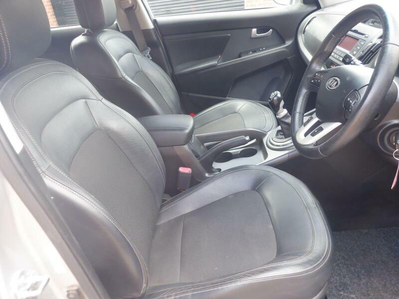 Kia Sportage 1.7 Crdi Ecodynamics 2 2Wd Euro 5 Ss Silver #3