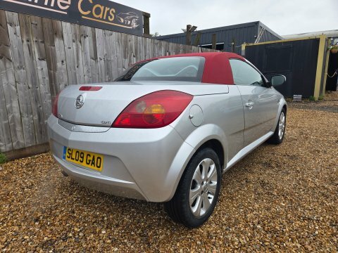 Vauxhall Tigra Exclusiv 16V Red Silver #6