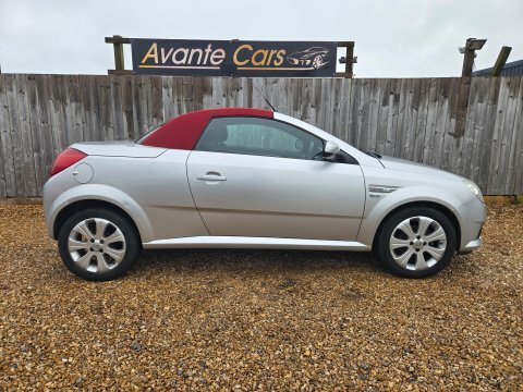 Vauxhall Tigra Exclusiv 16V Red Silver #4