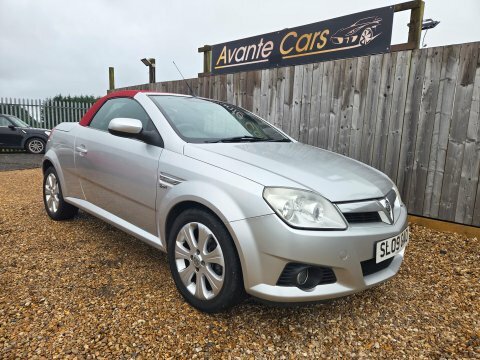 Vauxhall Tigra Exclusiv 16V Red Silver #2