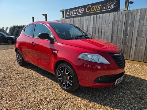 Chrysler Ypsilon S-series Red