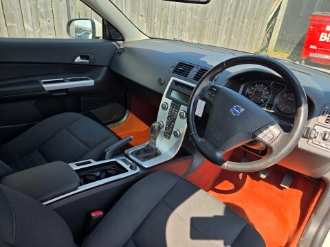 Volvo C30 2.0 R-design 143 Bhp Black #8