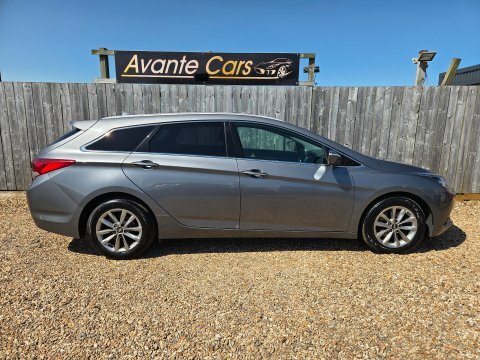 Hyundai I40 Crdi Se Nav Silver #2
