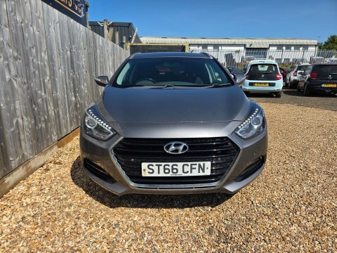 Hyundai I40 1.7 Crdi Blue White #8