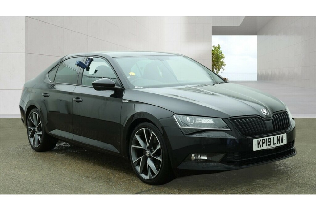 Skoda Superb Tsi Sportline U5371 Ulez Black
