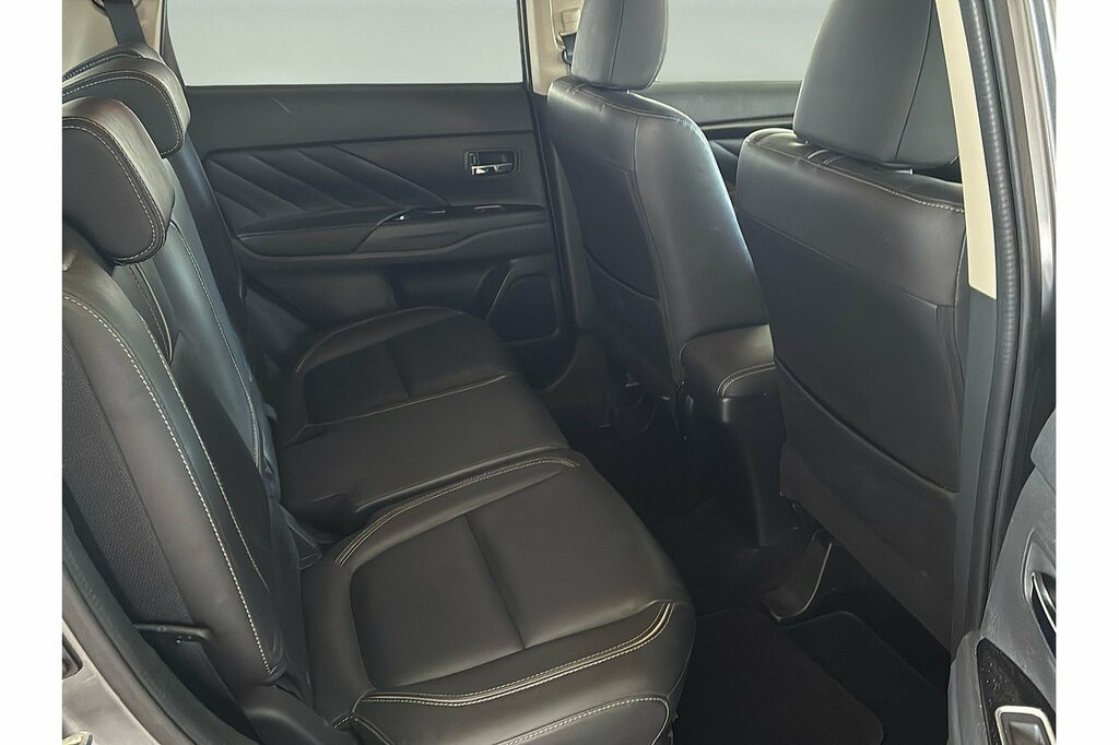 Mitsubishi Outlander Di-d 4 U5391 Ulez Grey #6