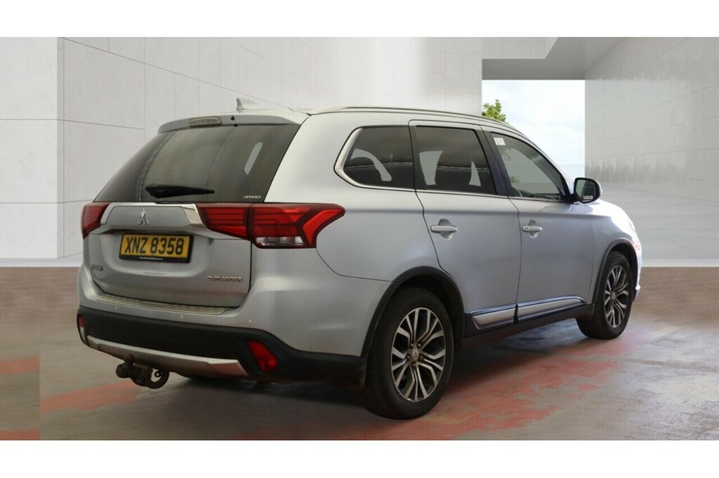 Mitsubishi Outlander Di-d 4 U5411 Ulez Silver #4
