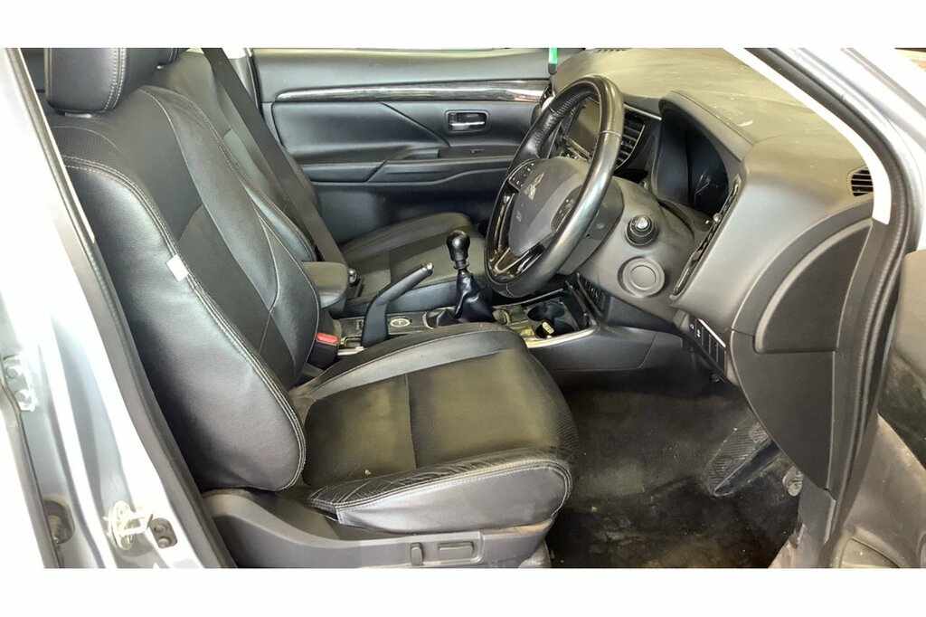 Mitsubishi Outlander Phev 4H Grey #8
