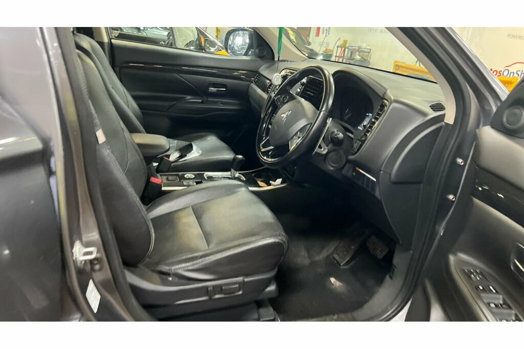 Mitsubishi Outlander Di-d 4 U5432 Ulez Grey #6