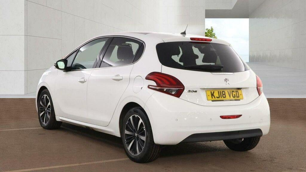Peugeot 208 1.2 Puretech Allure Premium Euro 6 Ss 2018 White #4
