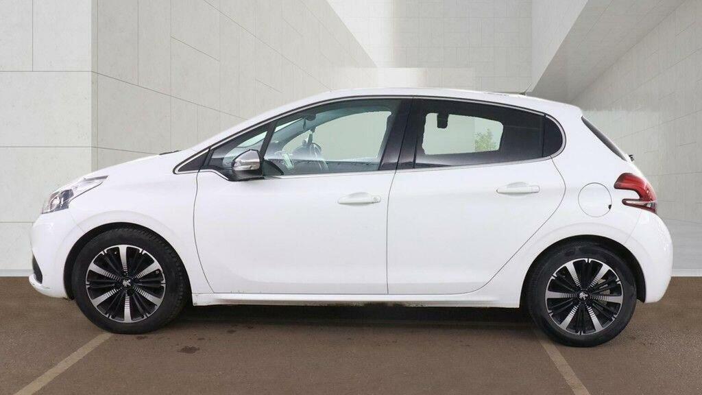 Peugeot 208 1.2 Puretech Allure Premium Euro 6 Ss 2018 White #6