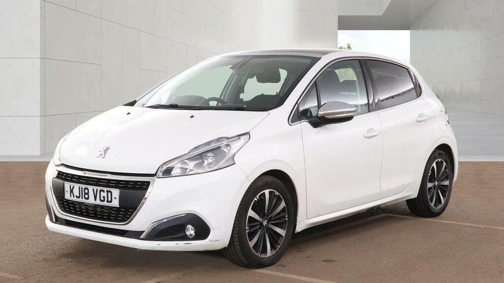 Peugeot 208 1.2 Puretech Allure Premium Euro 6 Ss 2018 White #2