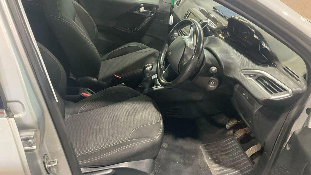 Peugeot 208 208 Tech Edition Ss Grey #7