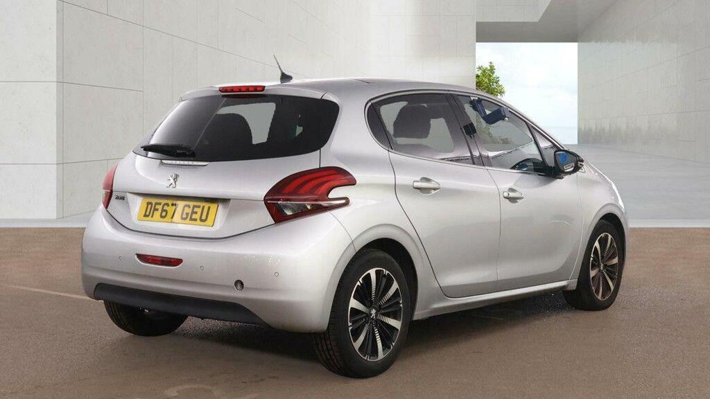 Peugeot 208 1.2 Puretech Allure Premium Euro 6 Ss 2018 Silver #4