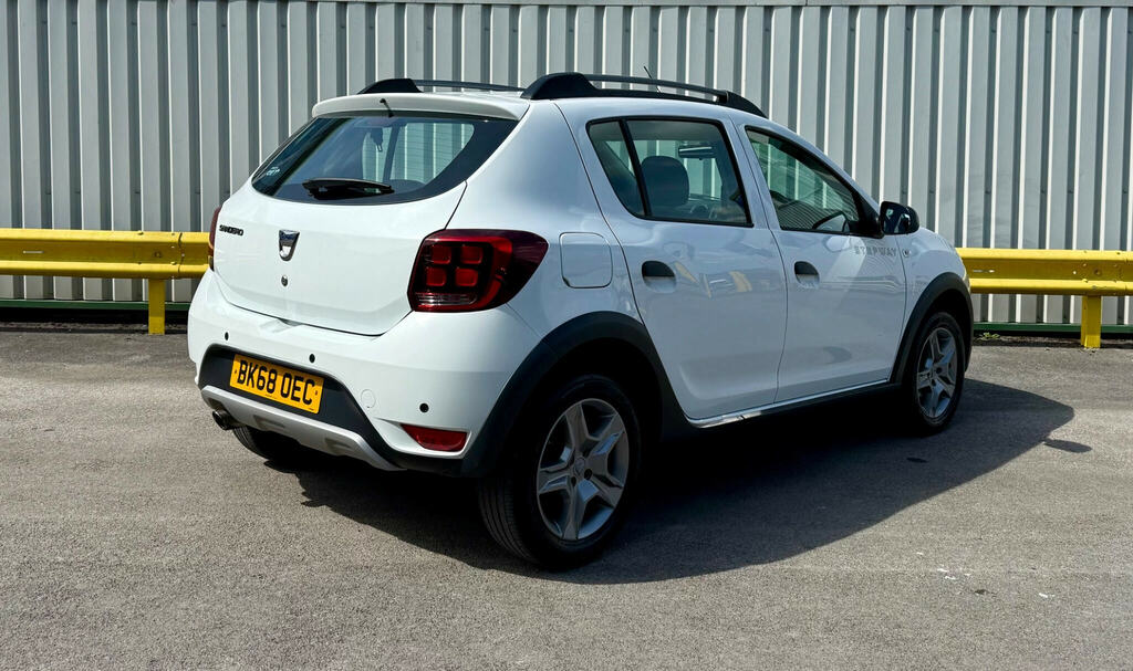 Dacia Sandero Stepway 0.9 Tce Comfort Euro 6 Ss BK68OEC White #3