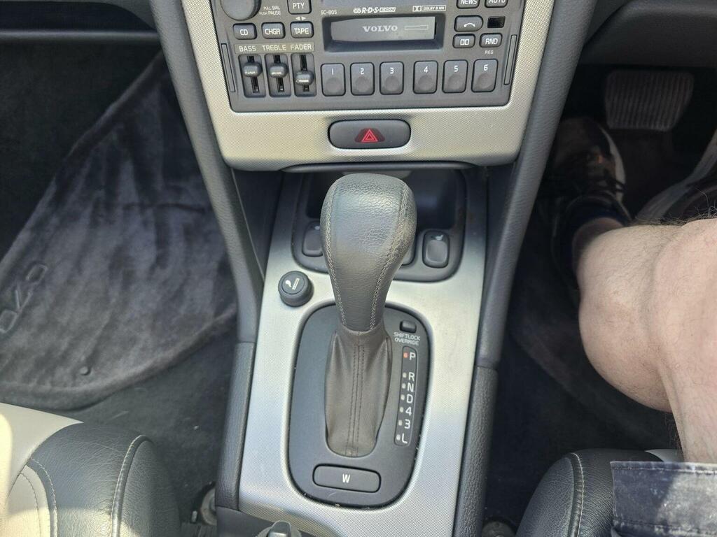 Volvo C70 2001 2.0T Silver #42