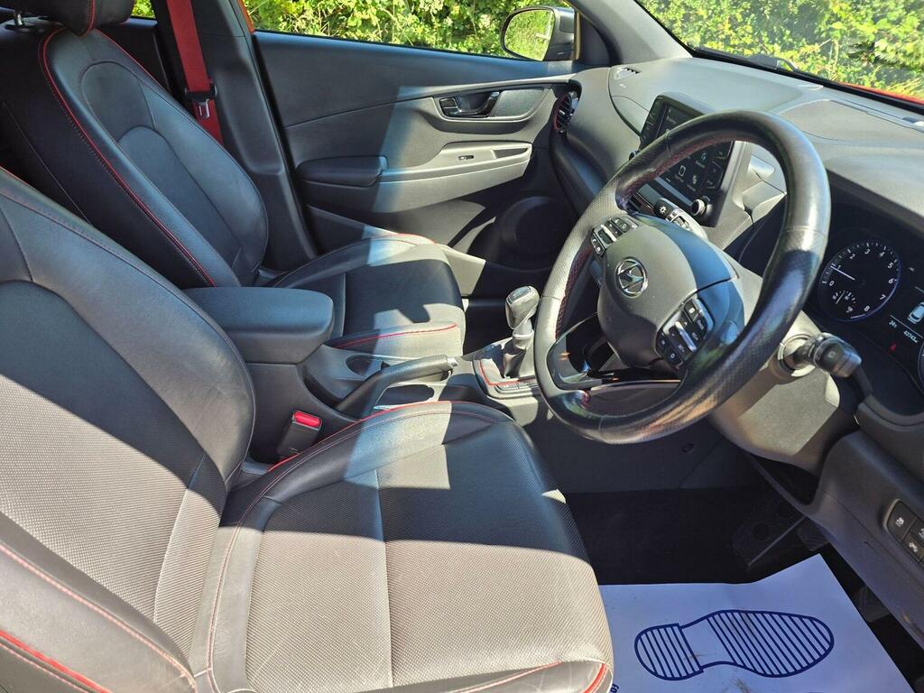 Hyundai Kona 1.0 T-gdi Premium Se Euro 6 Ss Red #4