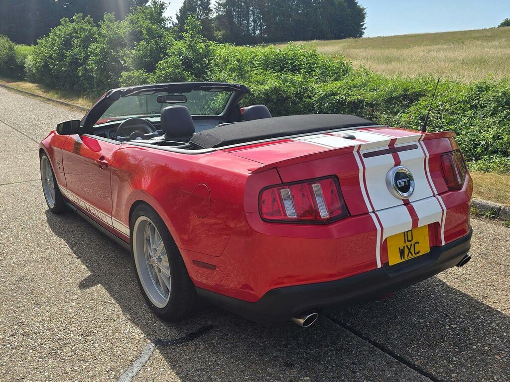 Ford Mustang Coupe Gt Black #24