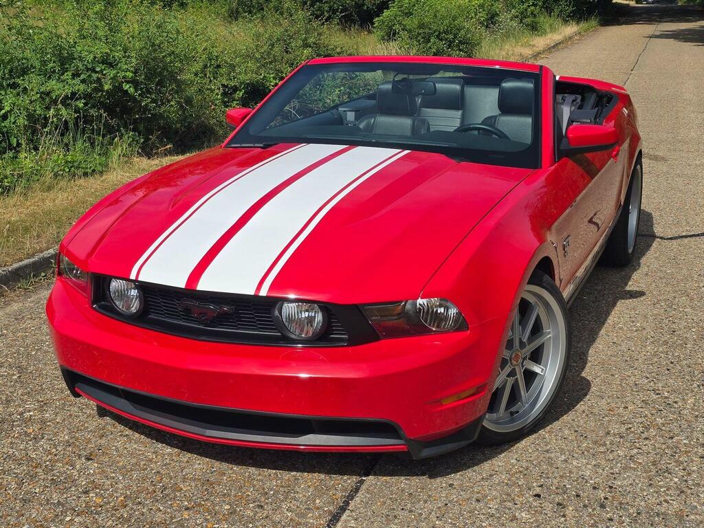 Ford Mustang Coupe Gt Black #28