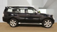 Mitsubishi Shogun Black #8