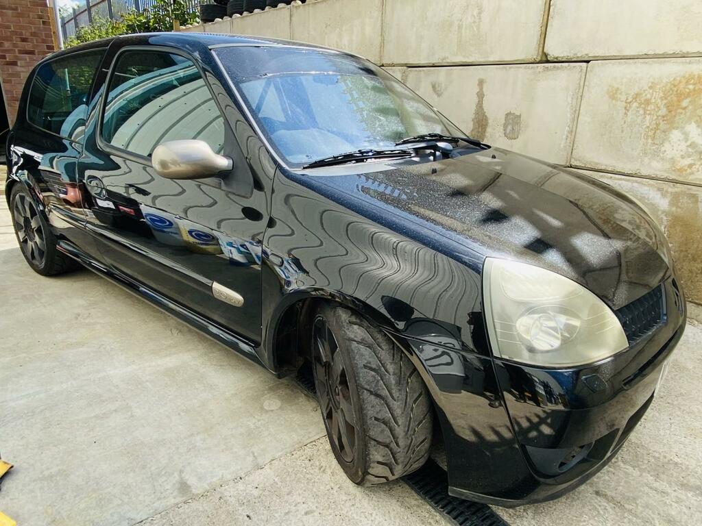 Renault Clio 2.0 16V Renaultsport Black