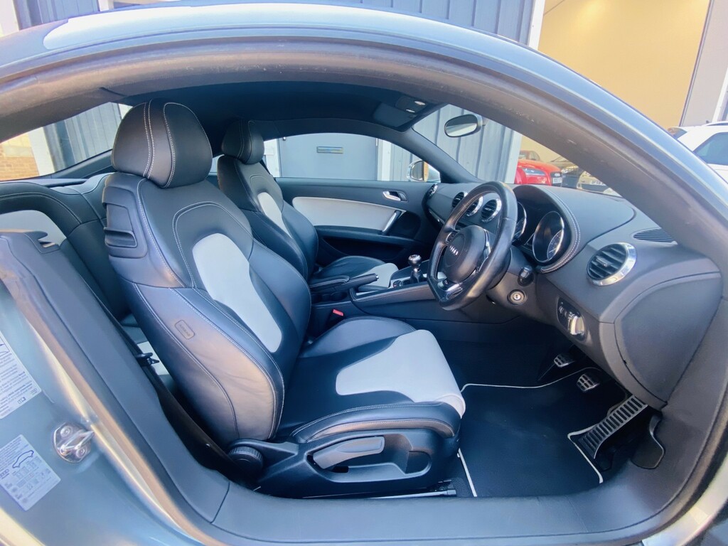 Audi TTS 2L Null White #12