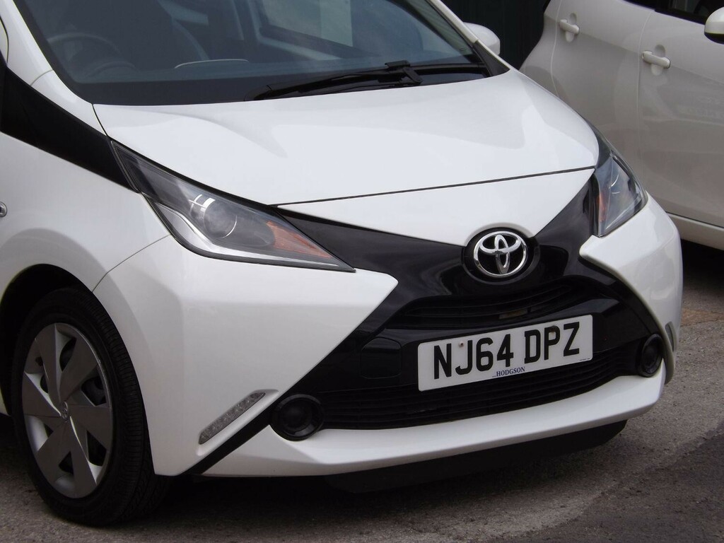 Toyota Aygo 1.0 Vvt-i Mode White #19
