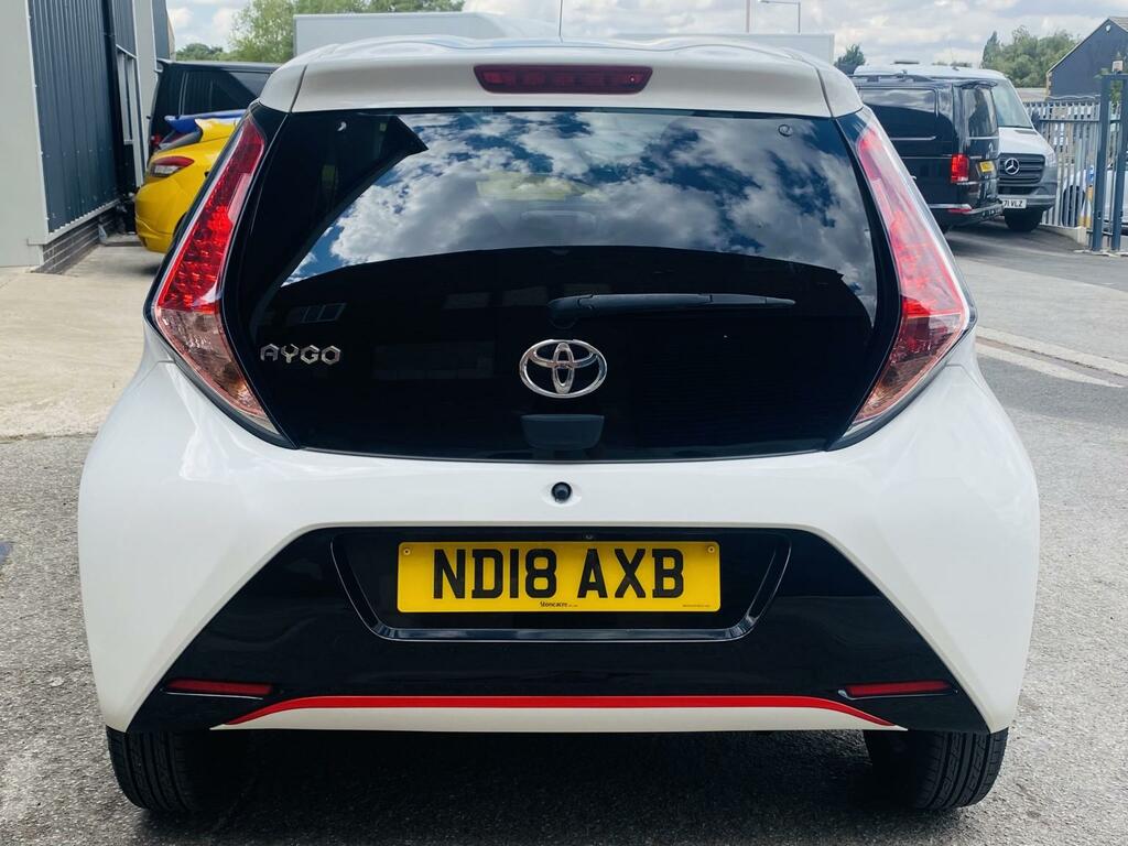 Toyota Aygo 1.0 Vvt-i X-press White #5
