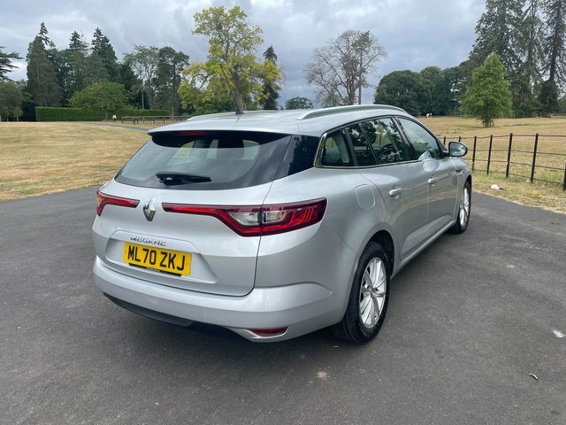Renault Megane 2020 1.5 Blue Dci Play Sport Tourer Man Silver #5