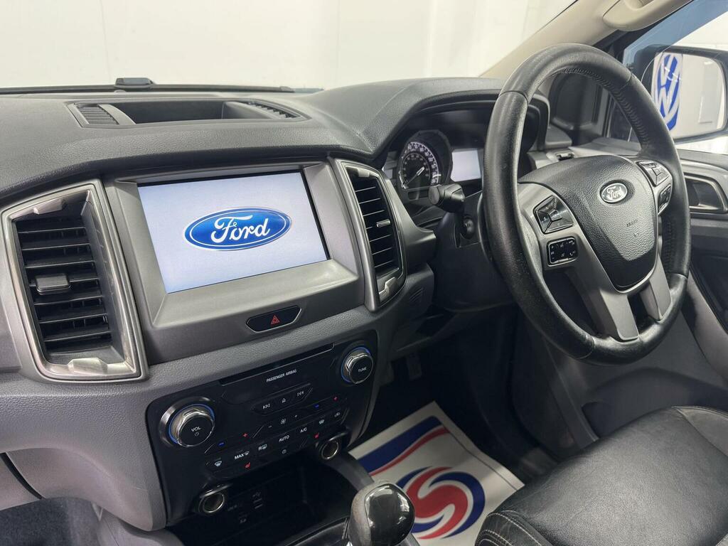 Ford Ranger Tdci Wildtrak Pickup Double Orange #26