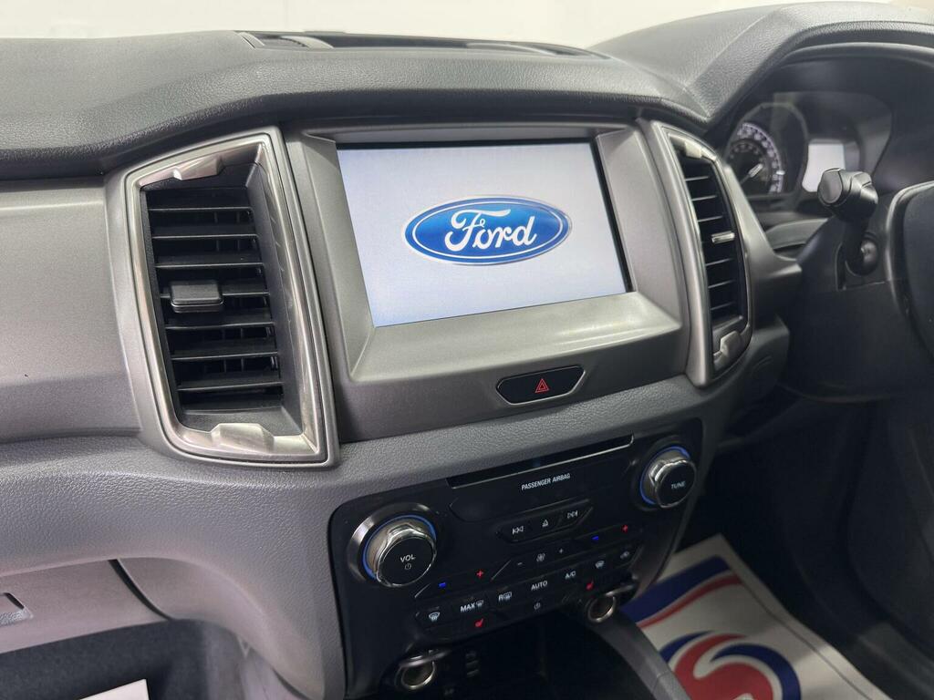 Ford Ranger Tdci Wildtrak Pickup Double Orange #27