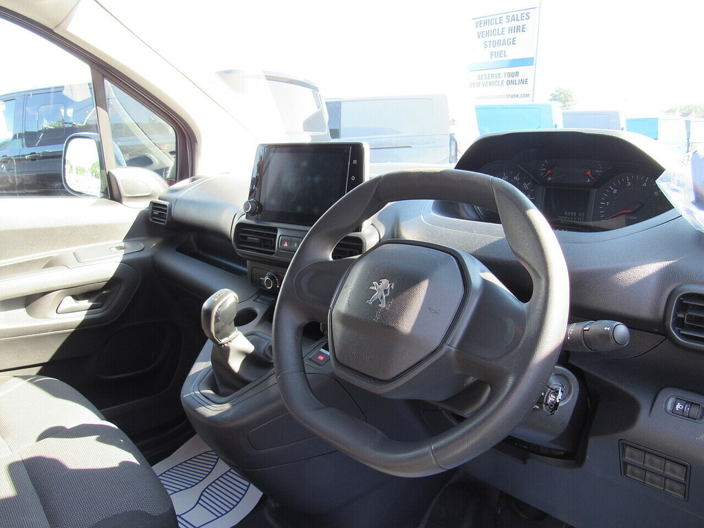 Peugeot Partner Bluehdi 1000 Professional White #2