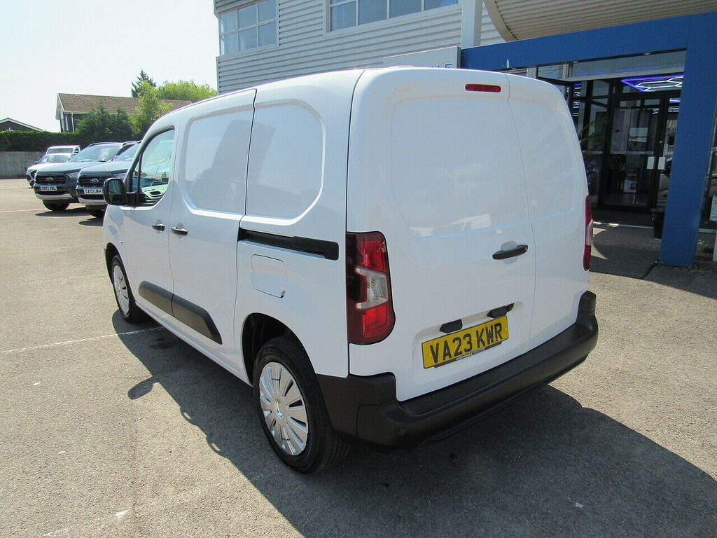 Toyota Proace City Bluehdi Icon L1 Swb Ac Cruise Service History 1.5 VA23KWR White #4