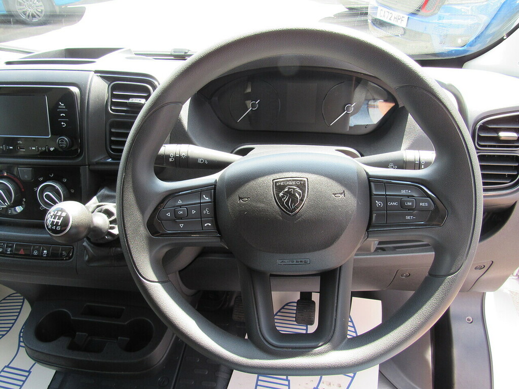 Peugeot Boxer Professional White #8