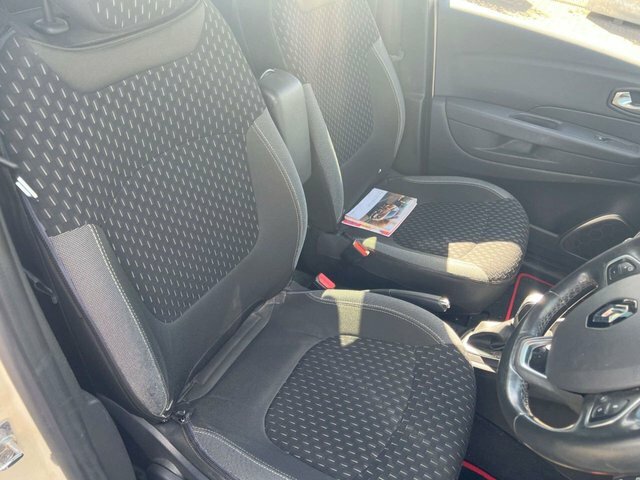 Renault Captur 1.5 Dci Energy Dynamique S Nav Suv Edc HV67VJX White #3