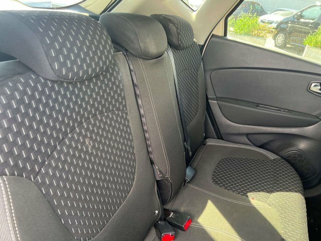 Renault Captur 1.5 Dci Energy Dynamique S Nav Suv Edc HV67VJX White #4