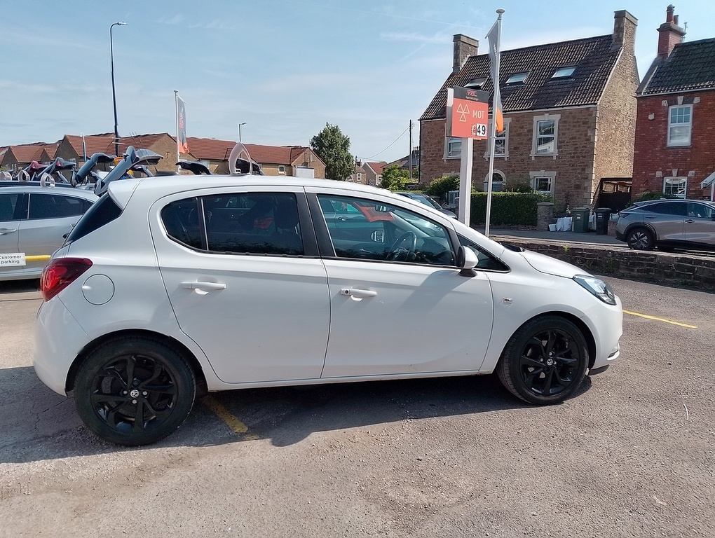 Vauxhall Corsa I Ecotec Griffin WV69YNP White #6