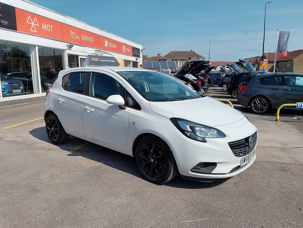 Vauxhall Corsa I Ecotec Griffin White