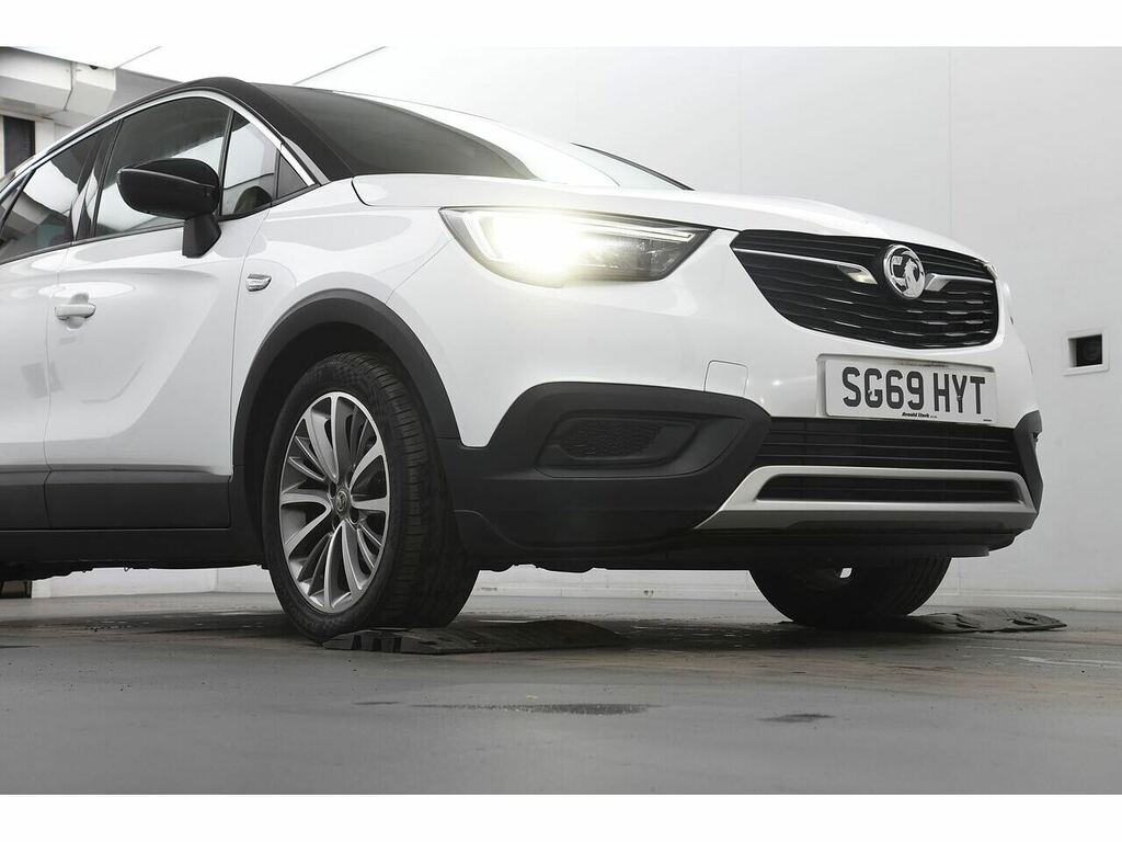 Vauxhall Crossland X Griffin White #5