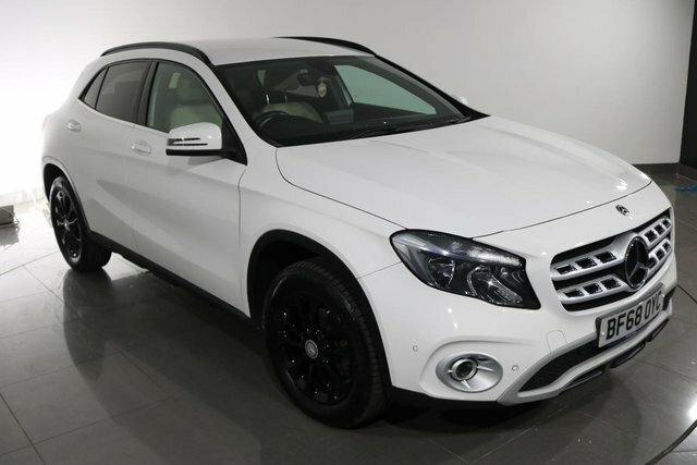 Mercedes-Benz GLA Class 1.3 Gla200 Amg Line Premium 7G-dct Euro 6 Ss Red #18