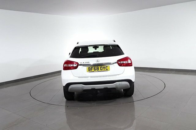 Mercedes-Benz GLA Class 1.3 Gla200 Amg Line Premium 7G-dct Euro 6 Ss Red #65