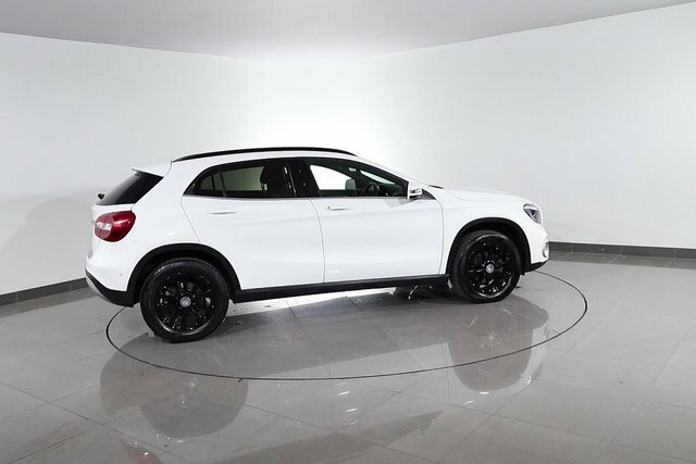 Mercedes-Benz GLA Class 1.3 Gla200 Amg Line Premium 7G-dct Euro 6 Ss Red #80