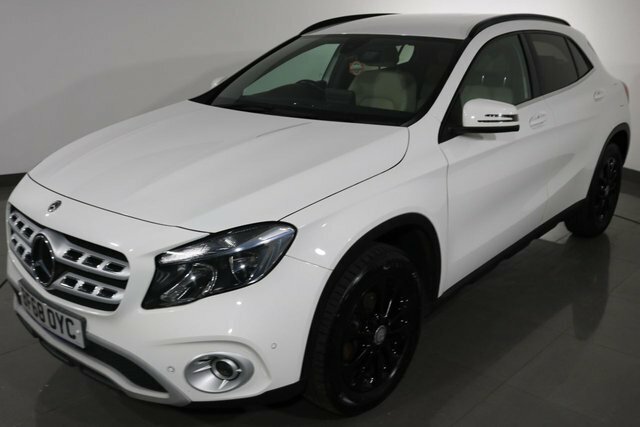 Mercedes-Benz GLA Class 1.3 Gla200 Amg Line Premium 7G-dct Euro 6 Ss Red #23