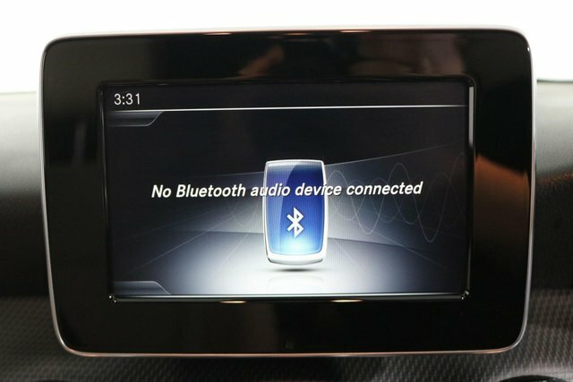 Mercedes-Benz GLA Class 1.6 Gla200 Se Executive Suv Eu White #4