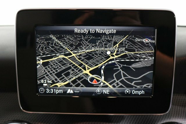 Mercedes-Benz GLA Class 1.3 Gla200 Amg Line Premium 7G-dct Euro 6 Ss Red #47