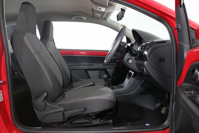 Volkswagen Up 1.0 Street Up 74 Bhp White #19