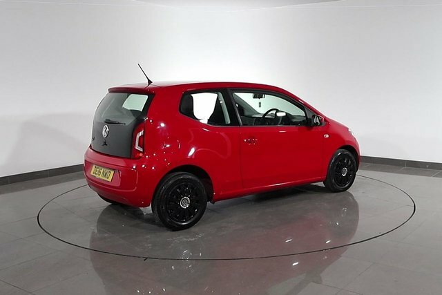 Volkswagen Up 1.0 Street Up 74 Bhp White #67