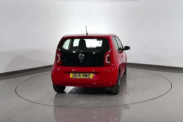 Volkswagen Up 1.0 Street Up 74 Bhp White #59