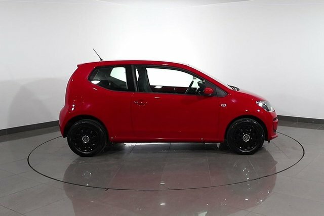 Volkswagen Up 1.0 Street Up 74 Bhp White #75